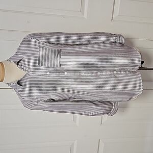 J.McLaughlin women's XS black/white pin striped button-down collar shirt Classic